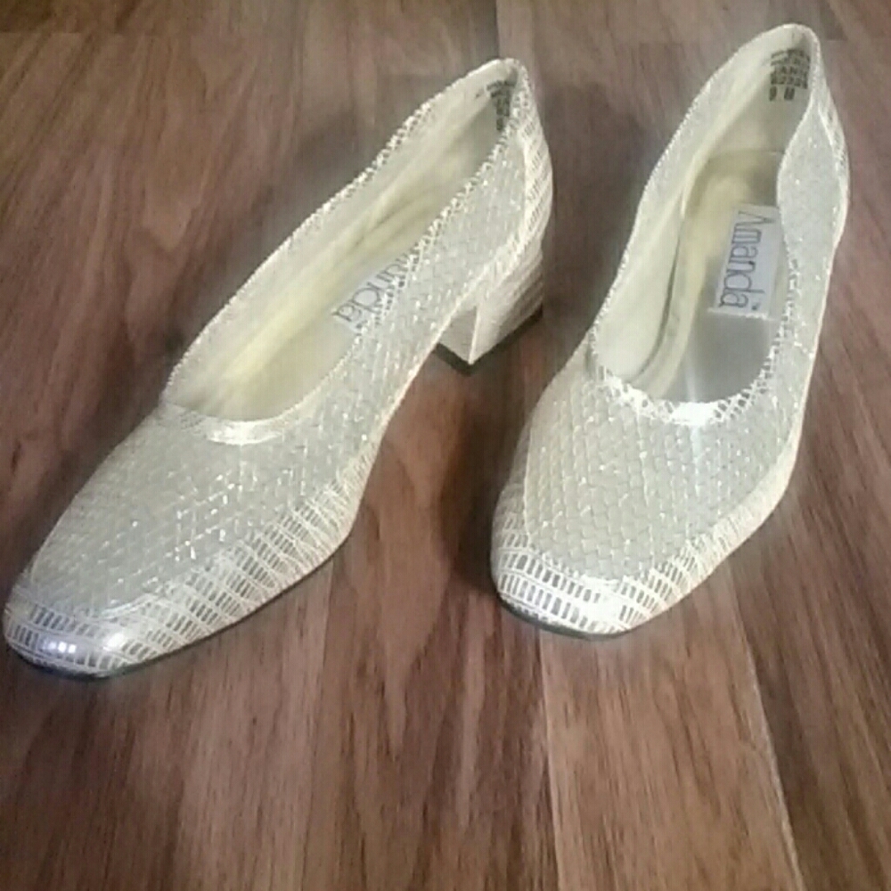 "Amanda" Gold Heeled Shoes